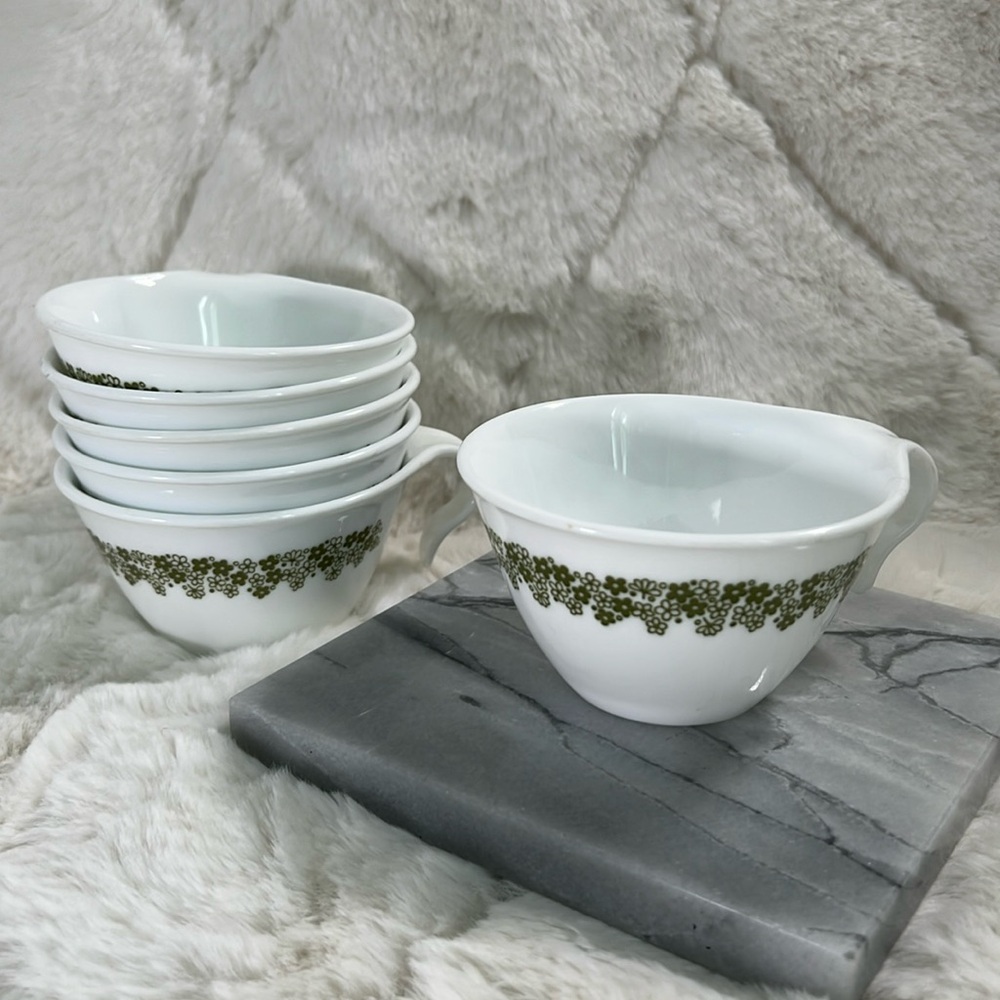 Vintage Corelle Spring Blossom Crazy Daisy Hook Handle Cups Set of 7